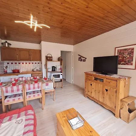 Etendard 416 - Appt 4 - 6 Pers アパート