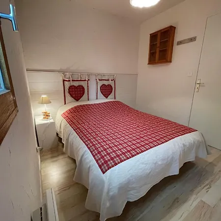 Etendard 416 - Appt 4 - 6 Pers アパート *